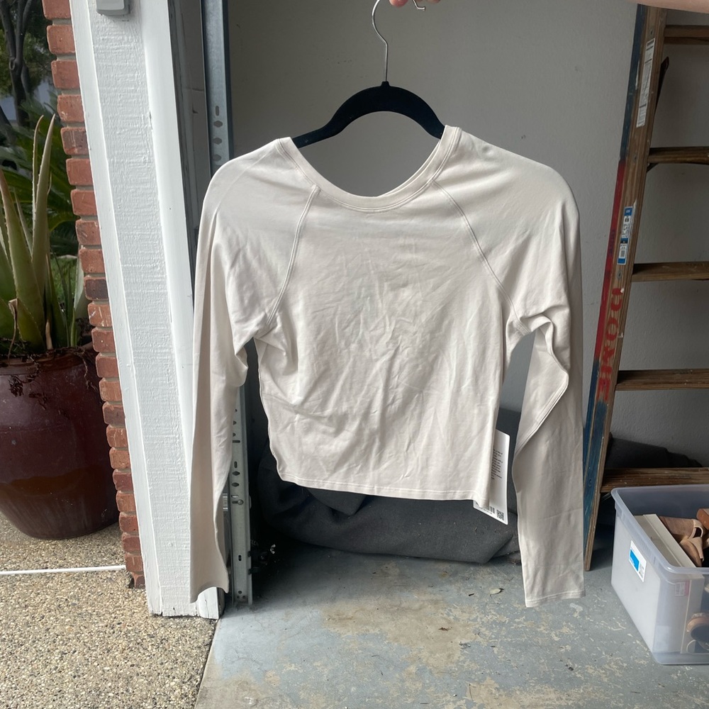 Lululemon LA Keyhole Reversible LS